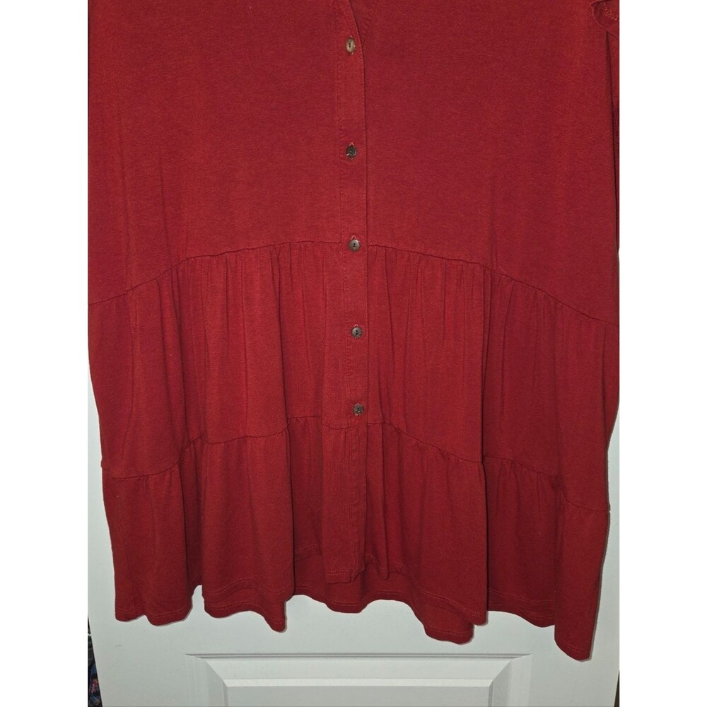Wonderly Red Tiered Tunic Blouse - Picture 6 of 10
